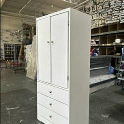 White Closet New $319