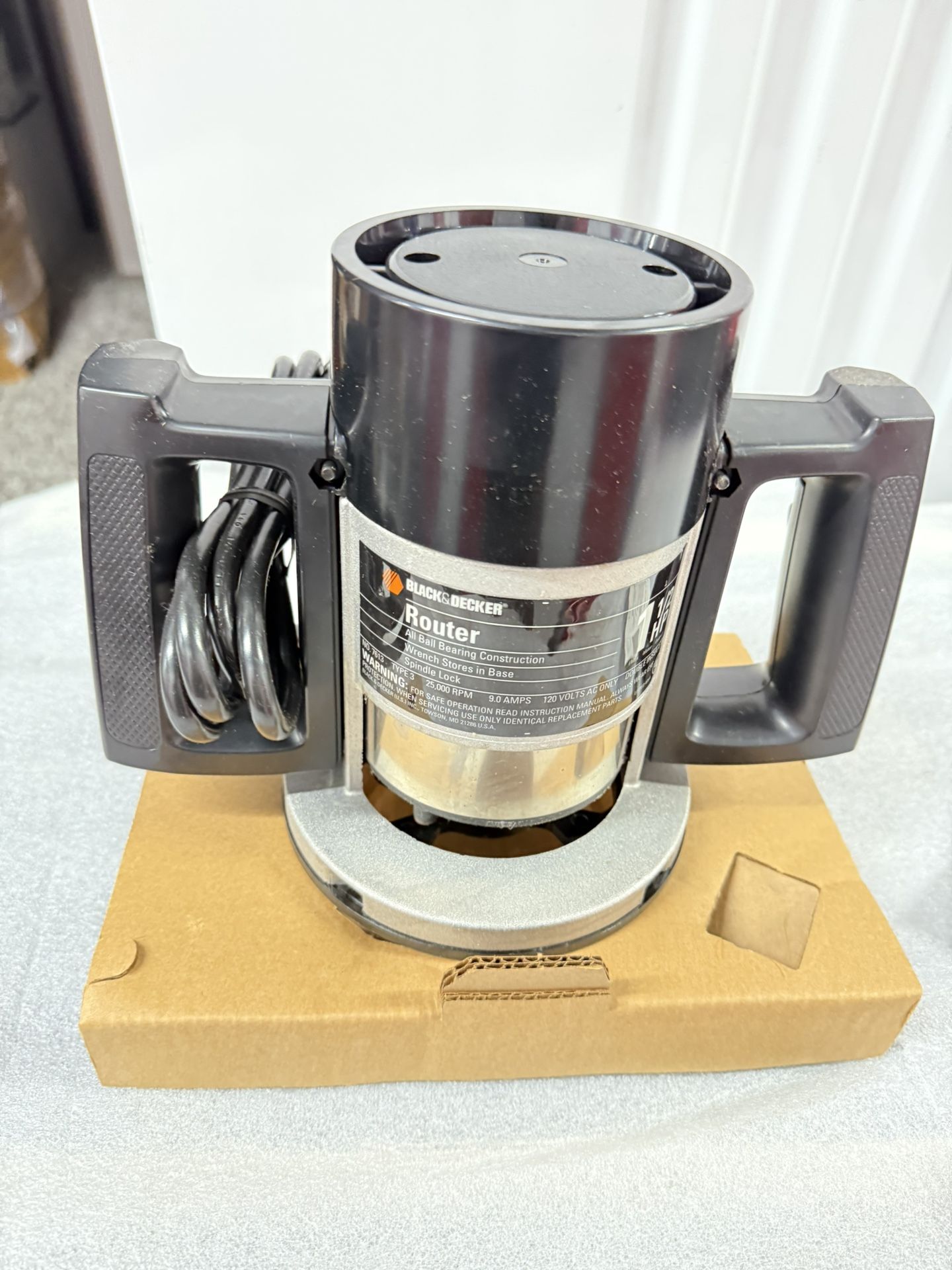 Vintage Black and Decker Router model 7613 type 3 With Set Of 5 Bits