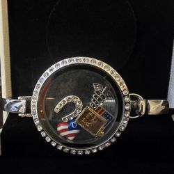 Stainless Steel Bangle w/charms & Rhinestones