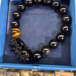 Black Obsidian With PiXiu And Tiger Eye 