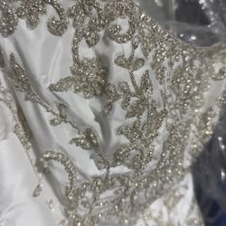 Wedding gown 