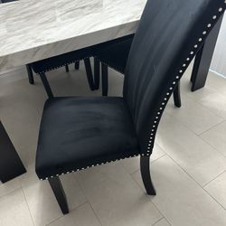 Dining Table With 4 Chairs 