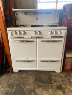 Vintage Wedgewood CP stove