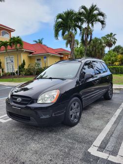 2009 KIA Rondo