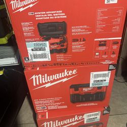 Milwaukee M18 Vacuum 