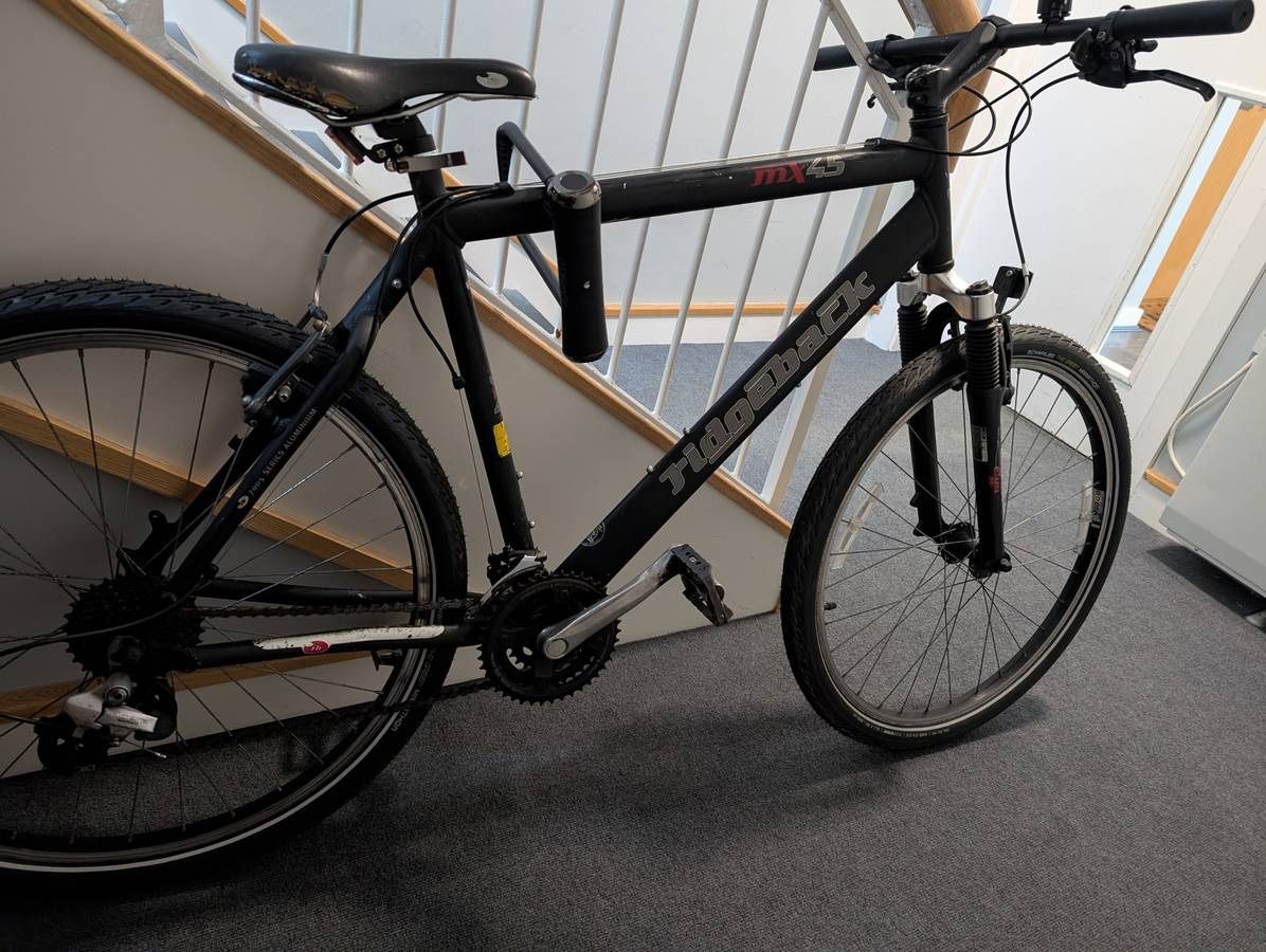 Ridgeback Bike MX45, 7005 series 24-speed, aluminium immaculate