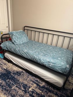 Black Metal Twin Daybed with Trundle