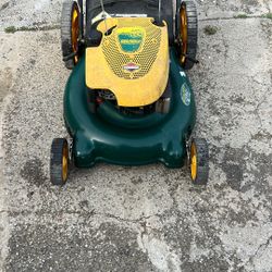 Lawnmower 