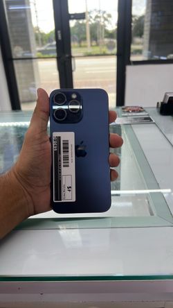 iPhone 15 Pro Max 256 GB (Unlocked)