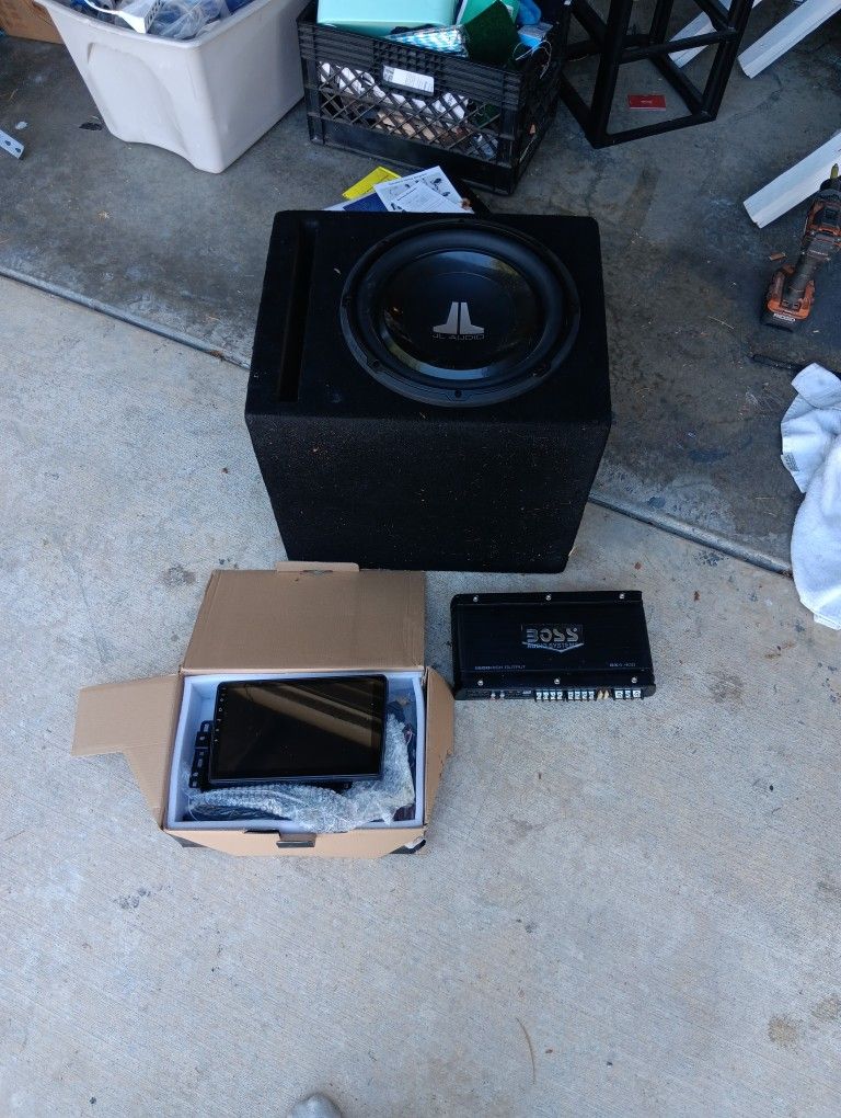 JL AUDIO 12IN SUBWOOFER 1600WATT BOSSass Da dd AMP AND 10 INCH TOUCHSCREEN