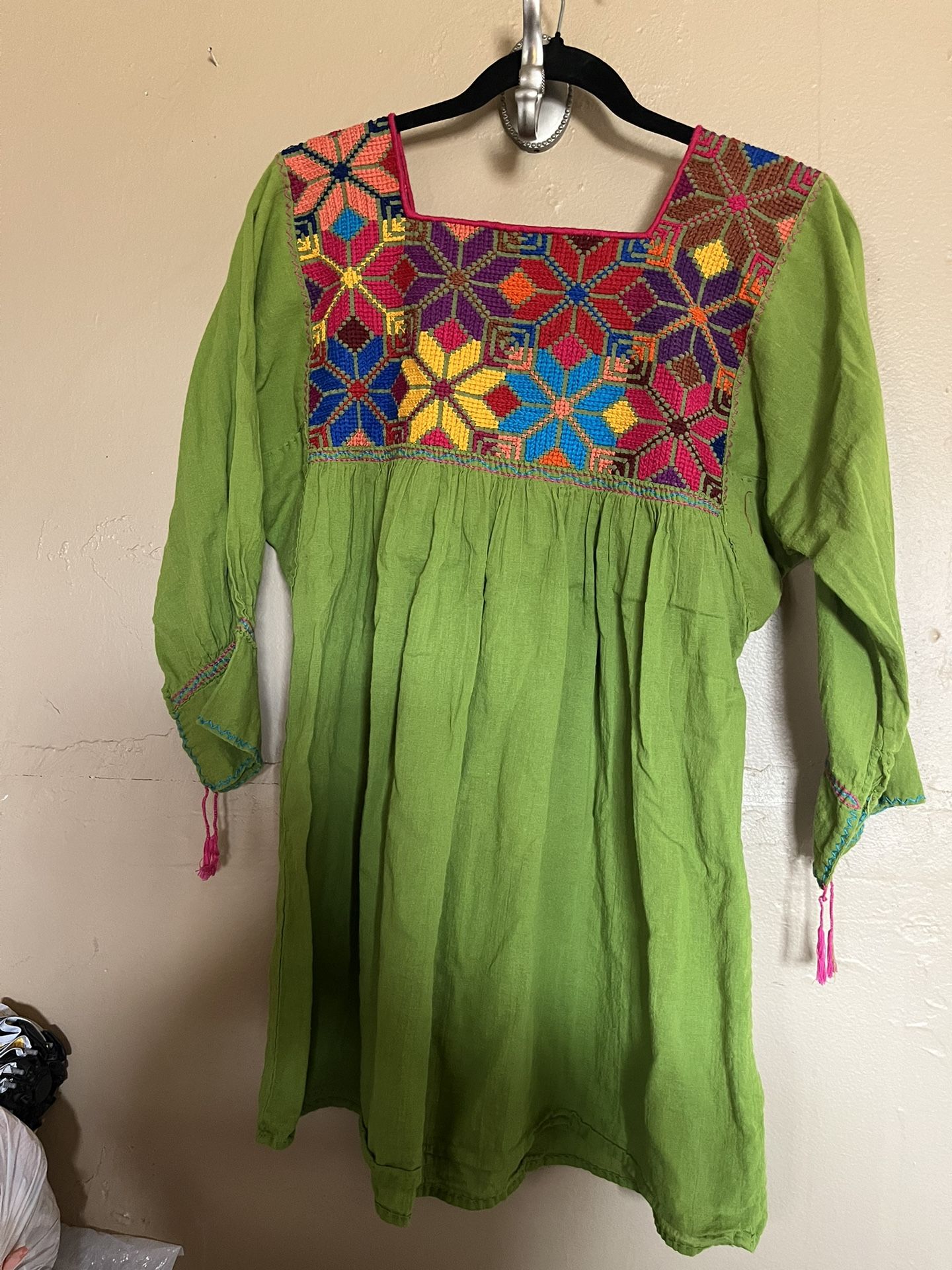 Blusa Estilo Mexicano Size M $10