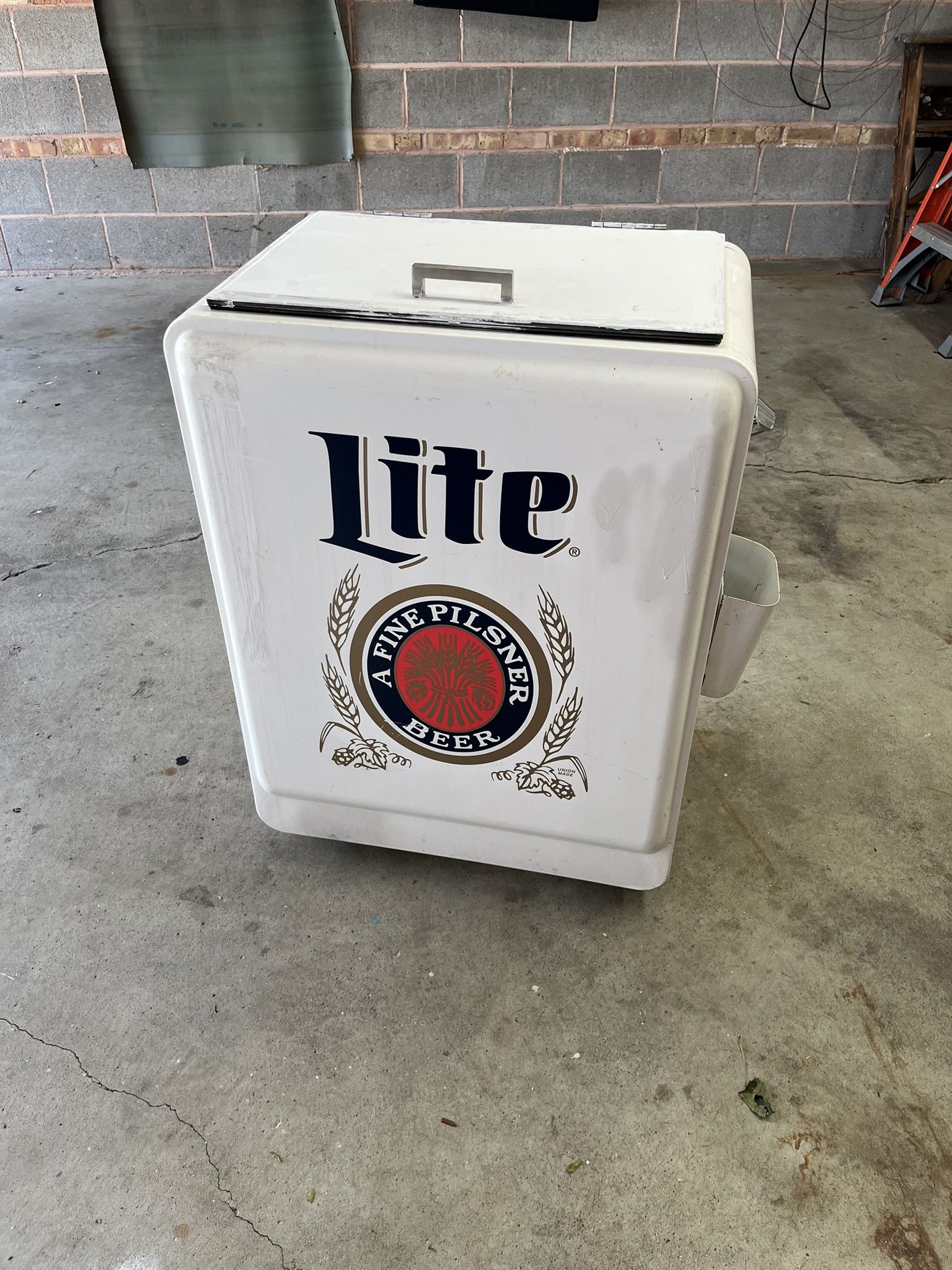 Miller Lite Beer Cooler