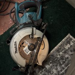 Makita Circular Saw