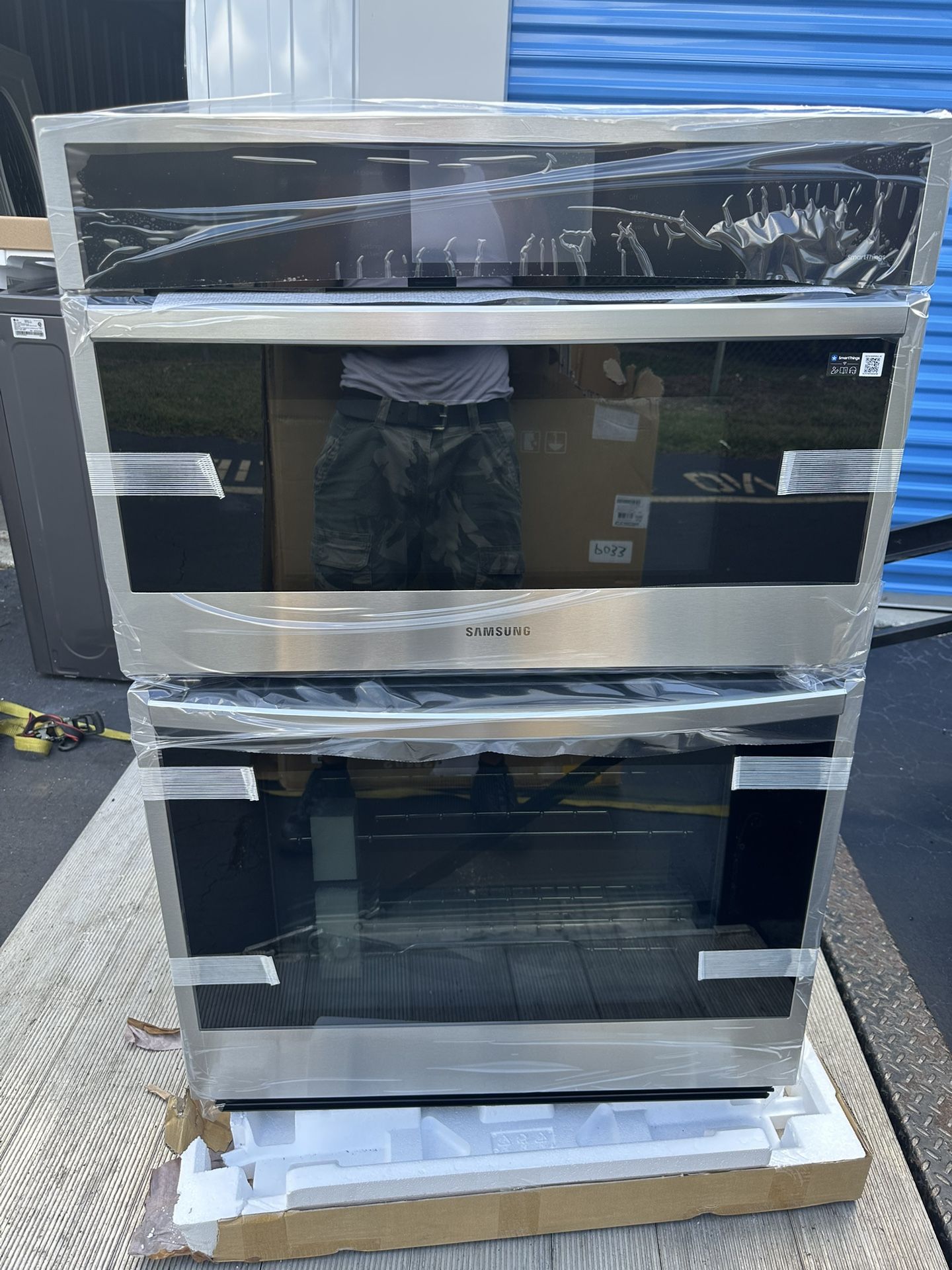 New 30 in 1.7 cu ft smart electric wall oven and microwave combo in stainless steel with steam cook