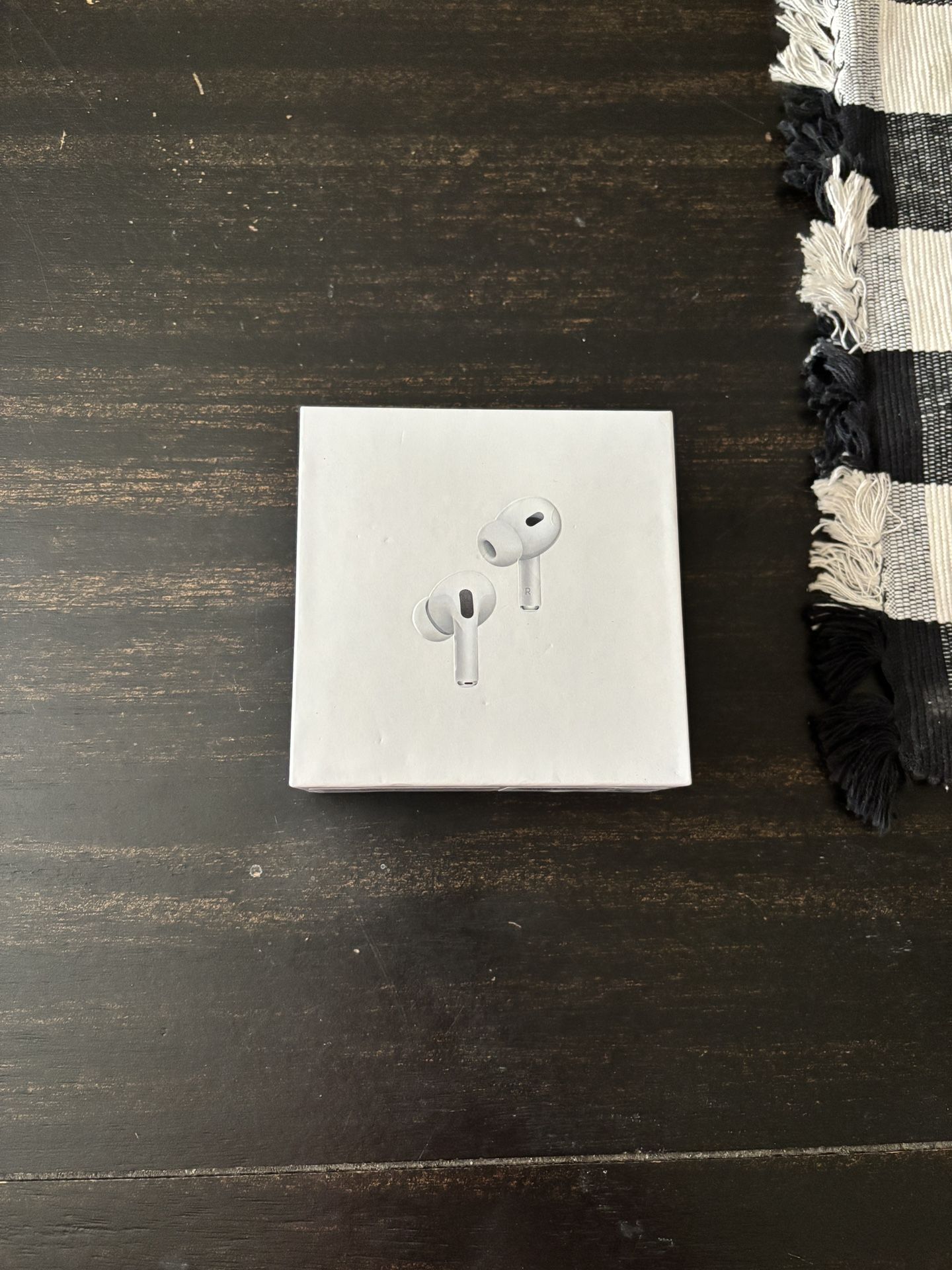 AirPods Pro (2nd generation) un opened.