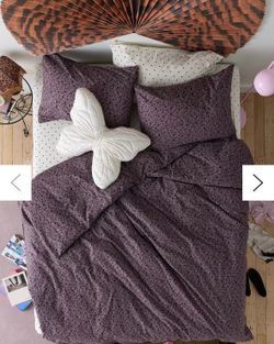 Urban Outfitters Clarissa Floral Vine Full/Queen Duvet Cover Set