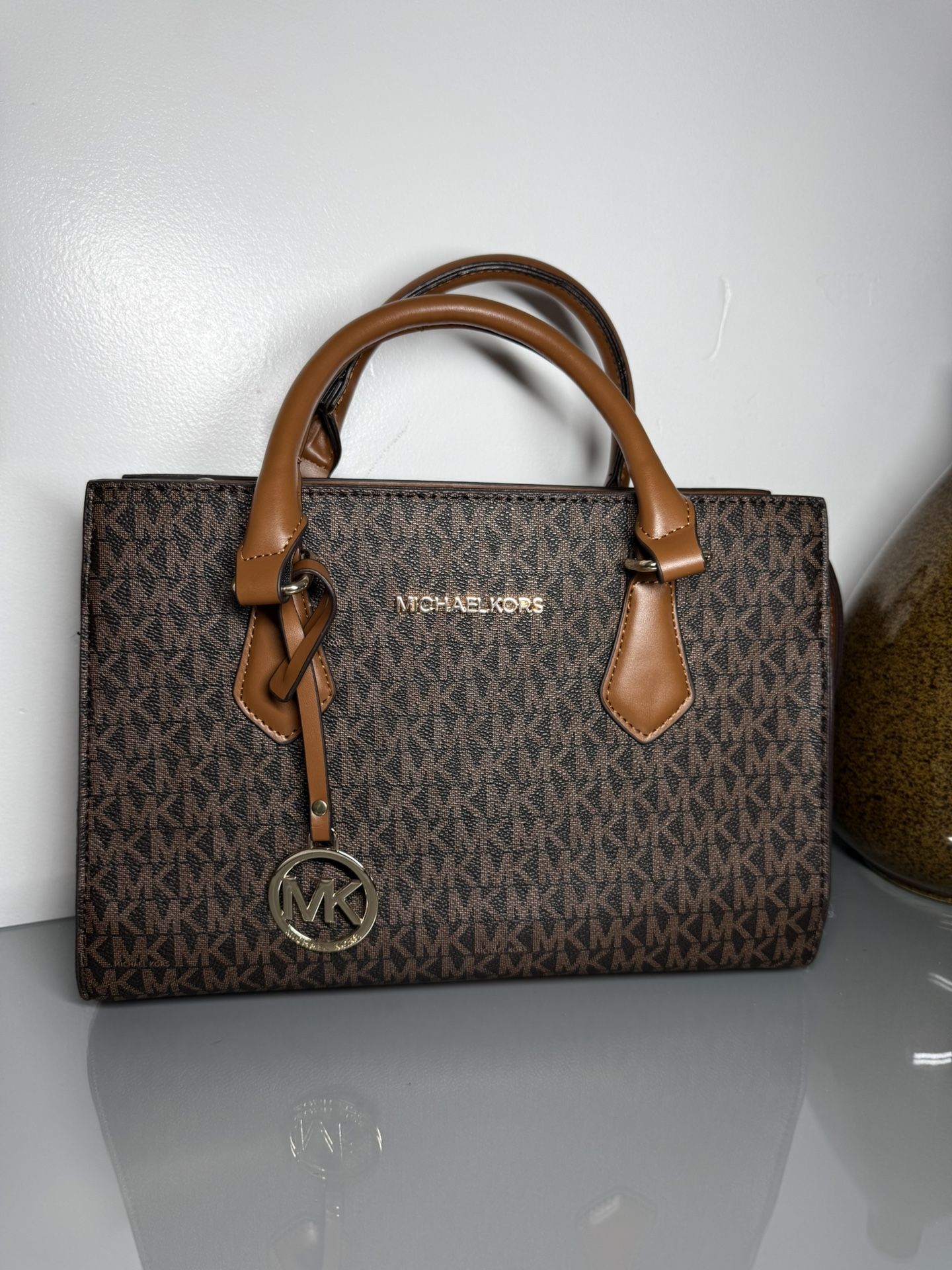 Hand/ Crossbody Purse