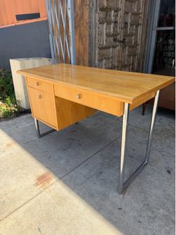 Mid Century made by Founders light, blonde, pecan silver wood Desk 48 wide 22 deep 29 tall
