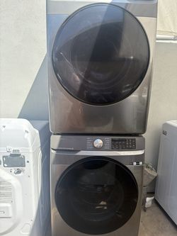 Samsung year 2023 washer and dryer