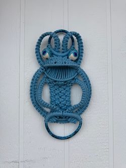 1970’s Handmade Blue Macrame Frog Towel Holder