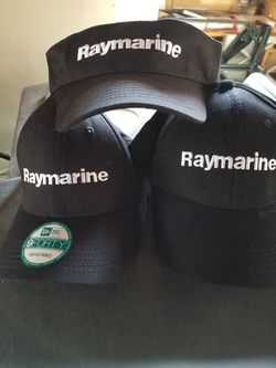 Raymarine: 2 hats, 1 visor