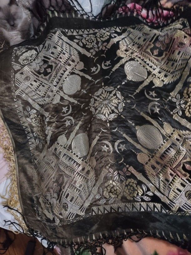 Piano Shawl