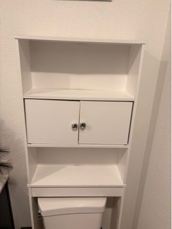 Above toilet bathroom shelving