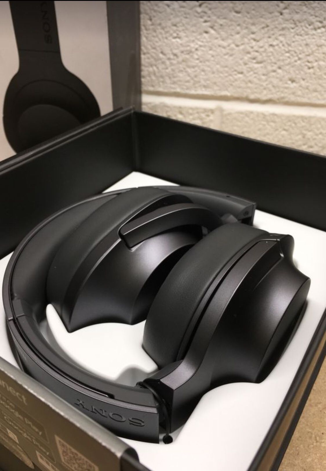 NEW Sony Hear On 2 Wireless Bluetooth Noise Cancel Headphones