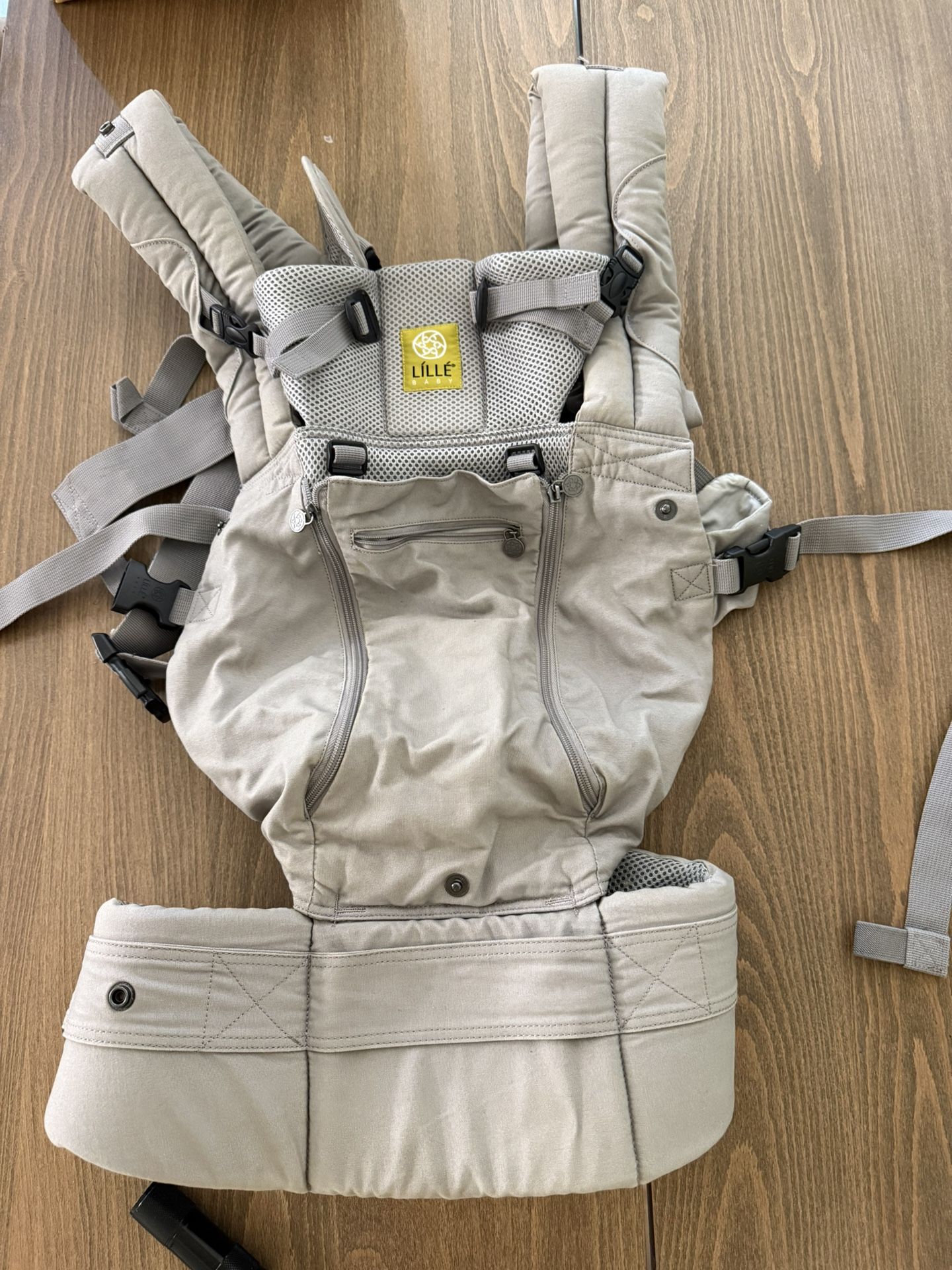 Líllé Baby Carrier