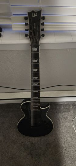 GUITARS!