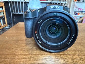 Sony RX10 IV Cybershot camera (DSC-RX10 MIV) RX10 M4 EXCELLENT CONDITION
