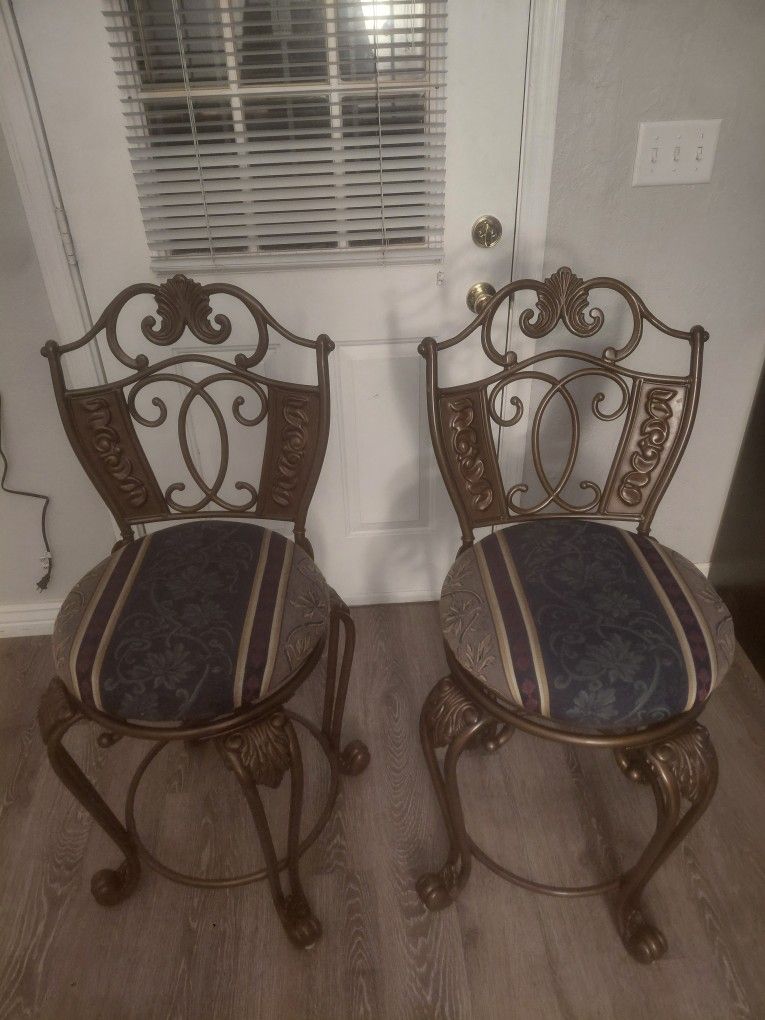 Heavy Eligant Bar Stools