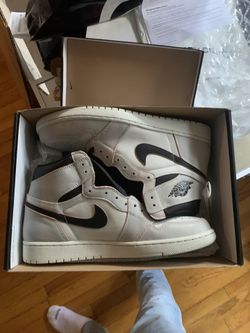 Jordan 1 of defiant sb nyc to Paris size 12