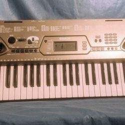 YAMAHA EZ250i Keyboard