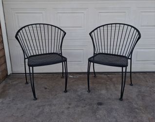 2 Woodard Pinecrest Patio Chairs
