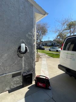 Tesla wall connector EV car charger nema 1450 outlet