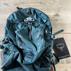REI Woman’s Osprey Tempest 20 Backpack  -new
