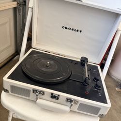 Crosley Record Player / Bluetooth 