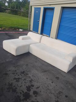 Boneless sofa couch modern - delivery available