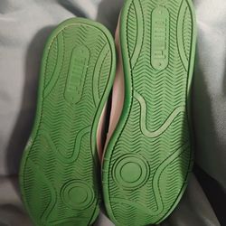 Puma Size 7 Women's Sneakers