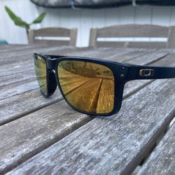 Oakley Holbrook Polarized Sunglasses 