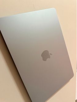 MacBook m4