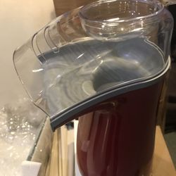 Popcorn maker