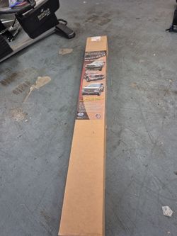 07 GMC SIERRA  HOOD PROTECTOR