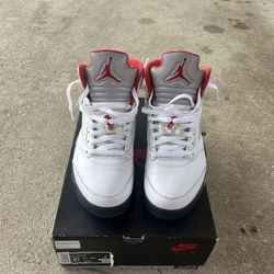 Jordan 5 Fire Red Size 10