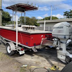 "20 SportCraft Center Console Boat