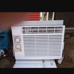 AC Unit Used 40 Bucks