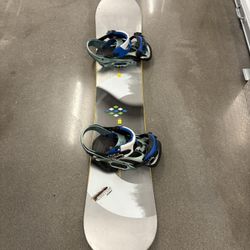 Burton Custom Men’s 158CM Wide Snowboard Includes Burton Bindings