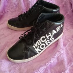 Michael KORS Ladies Hi-Top Sneakers, Size 8, Like NEW