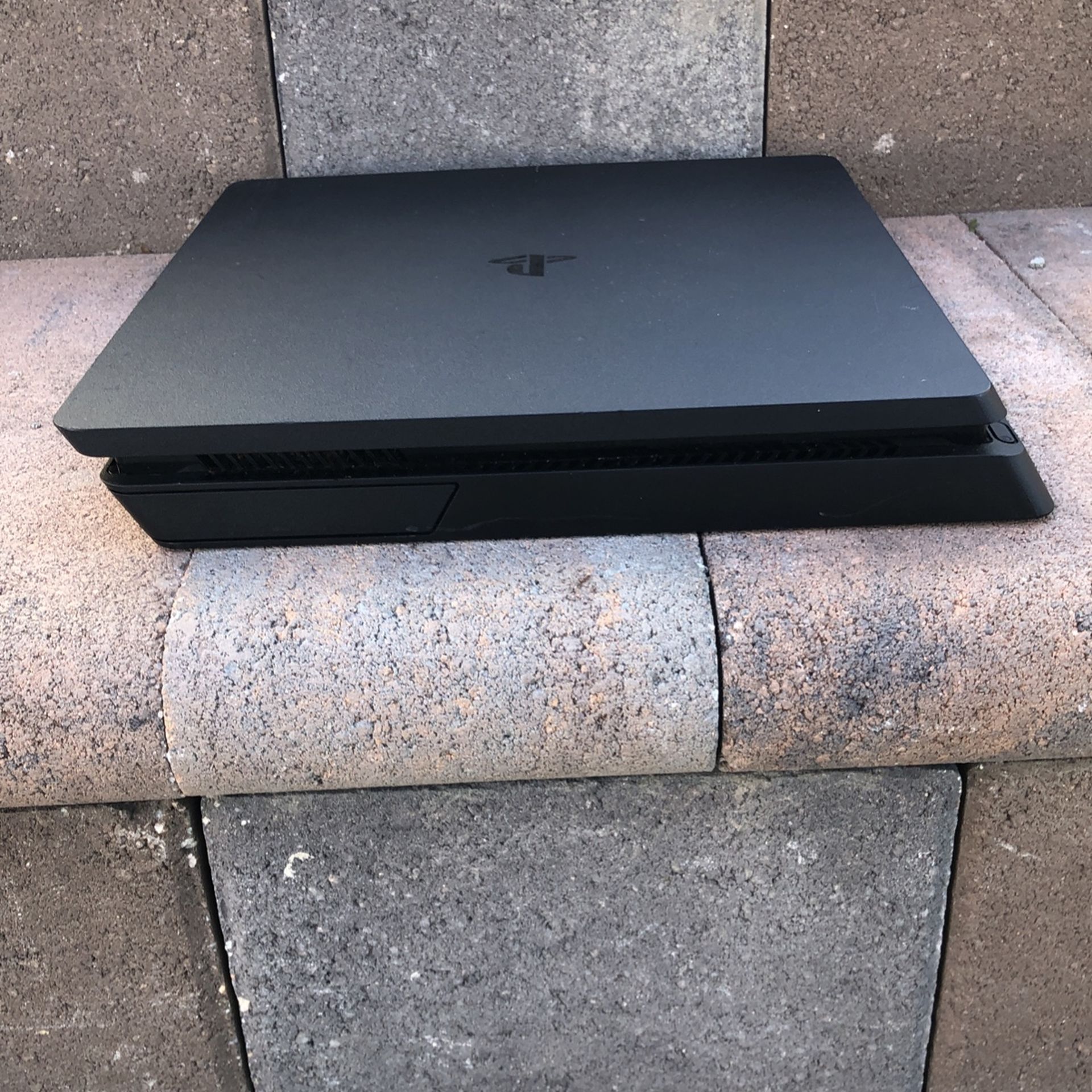 PS4 Slim 1 Terabyte for Sale in Lancaster, CA OfferUp
